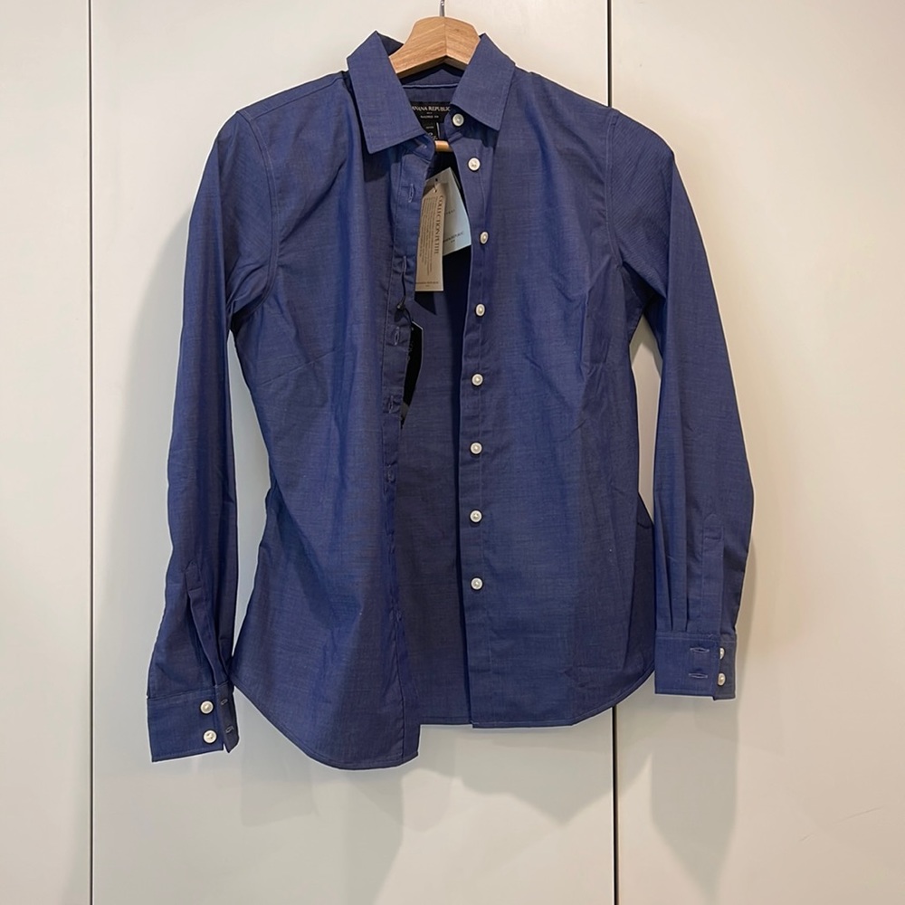 NWT Banana Republic Petite Button Down